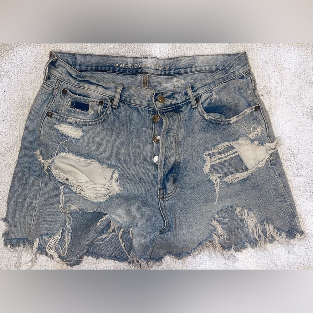 american eagle ripped denim shorts